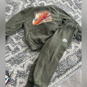 Nike Kids Dark Green Sweatpants and Hoodie Set